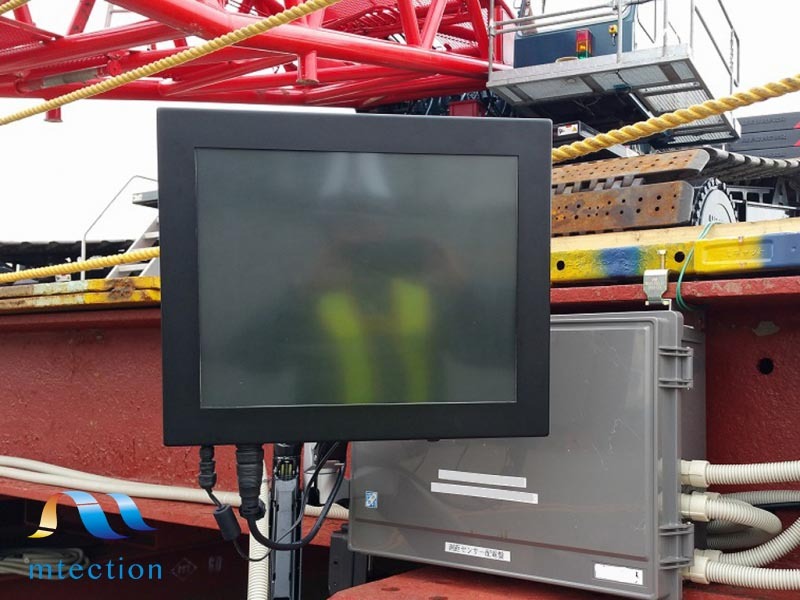 防塵・防水「屋外モニター」設置写真